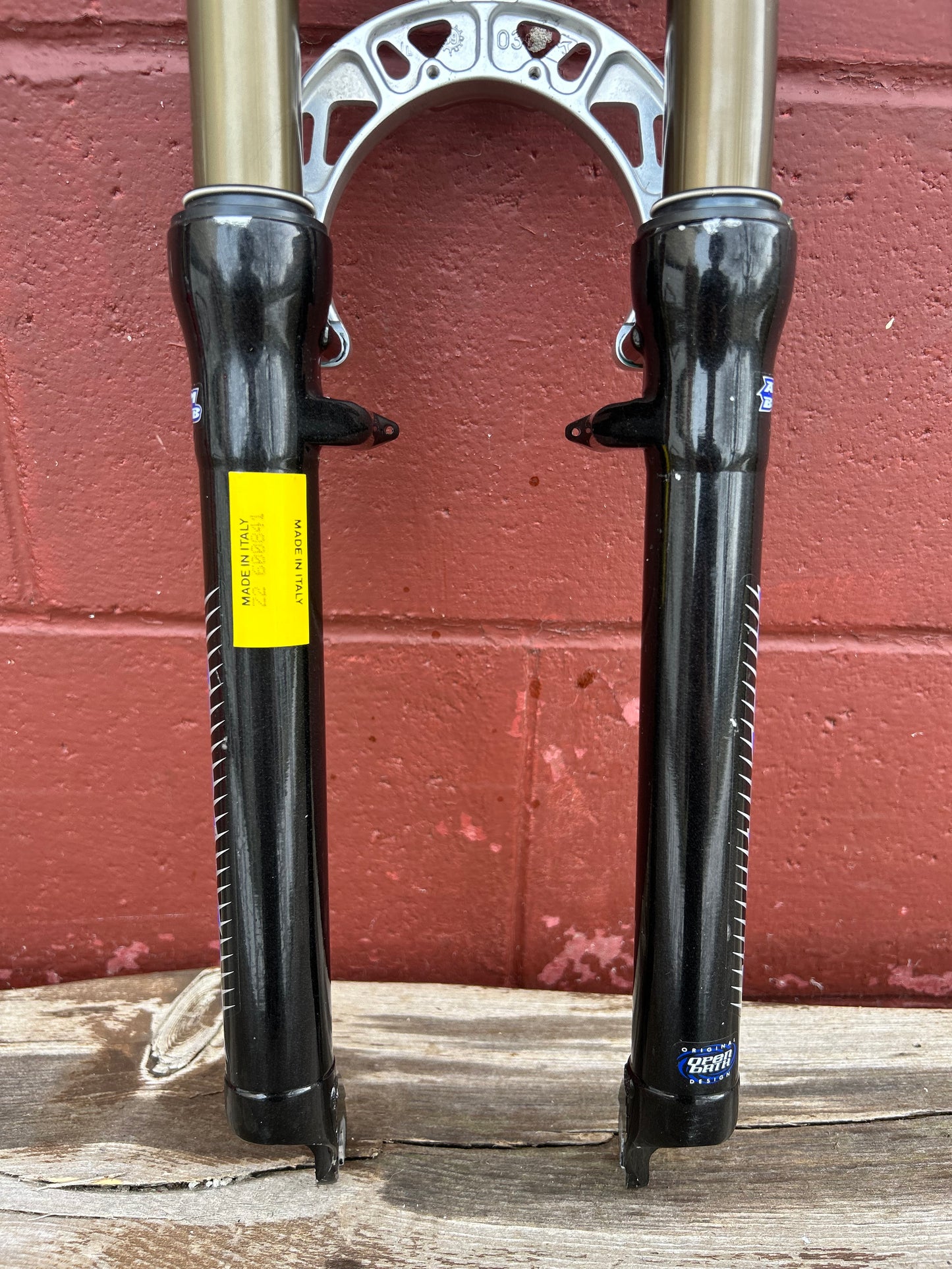 Marzocchi Bomber Atom Bomb Z.2 26" Black 1 Inch Threadless Suspension Fork