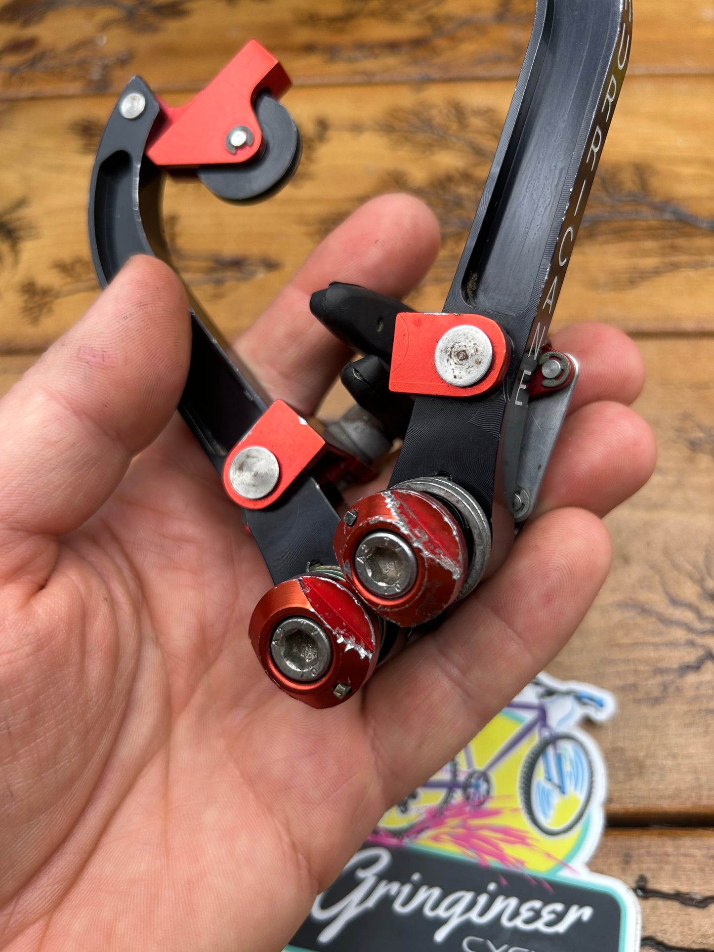 Hurricane Parellel Push Black/Red V Brake