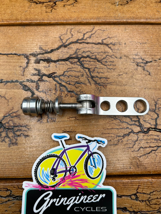 Ringle Cam Twist Silver Steel Seatpost Skewer