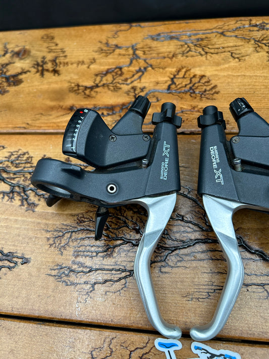 Shimano Deore XT ST-M739 3x8 Speed Shifters and Brake Levers