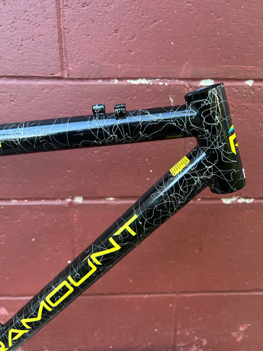 1992 19" Schwinn Paramount Series 30 PDG Frame