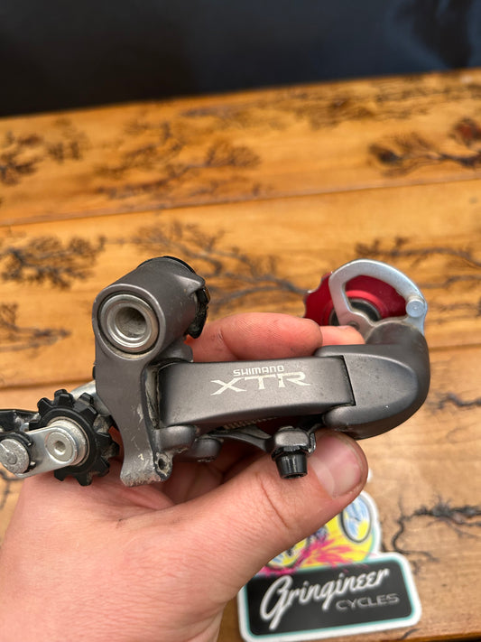 Shimano XTR RD-M951 Short Cage Rapid Rise Rear Derailleur With Red Ano Pulleys