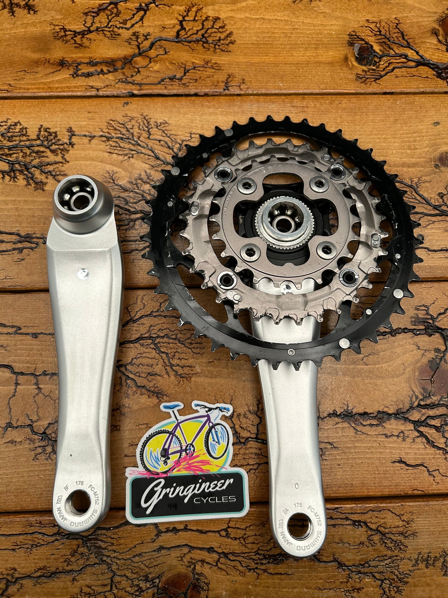 Shimano Deore XT FC-M752 44/32/22 175mm Octalink V2 Crankset