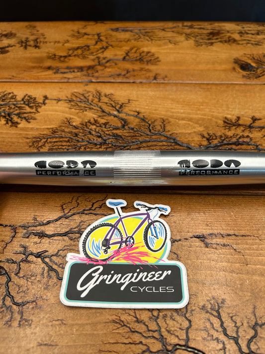 Coda 585mm 25.4mm Silver Aluminum Handlebar
