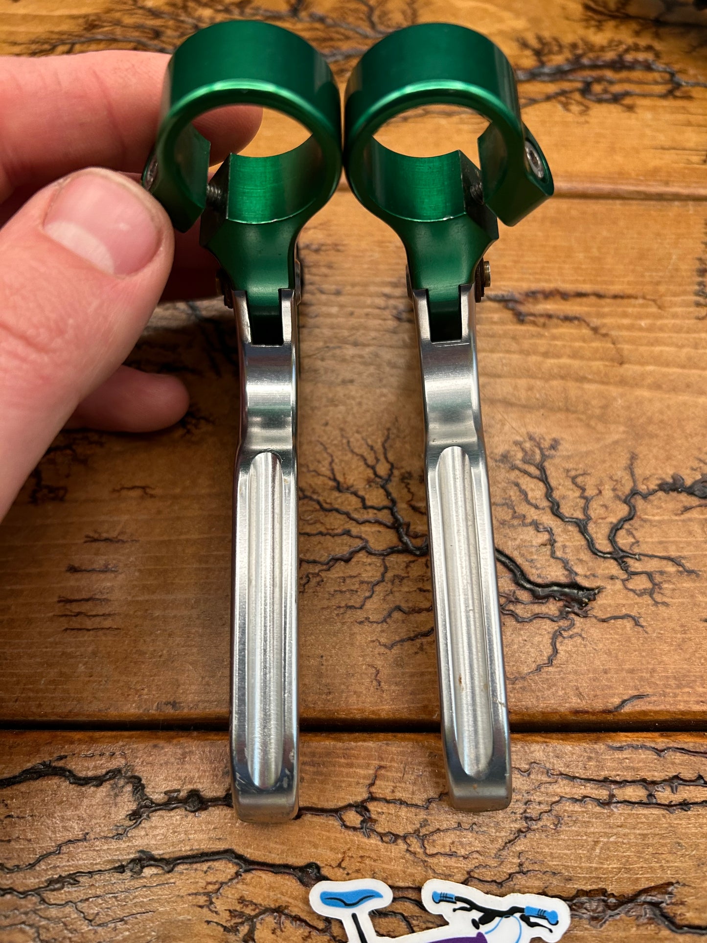 Real Design Silver and Green Brake Levers