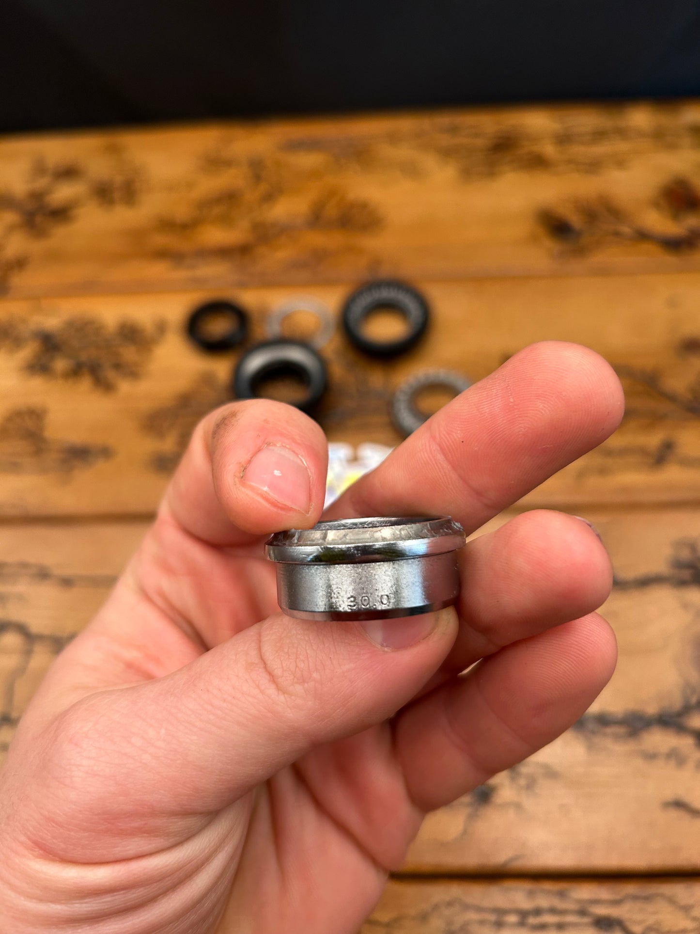 Suntour Black 1 Inch JIS Threaded Headset NOS