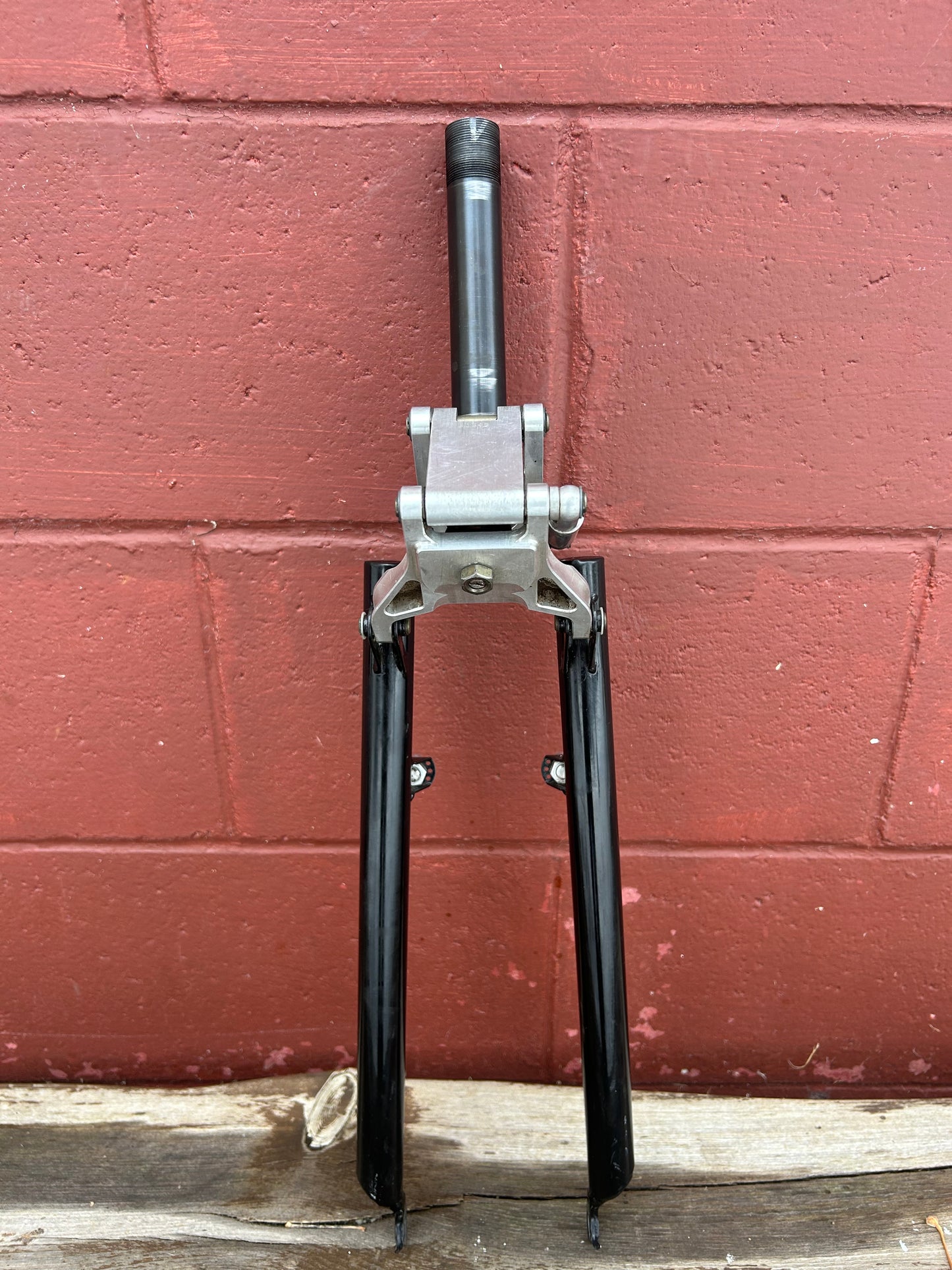 Amp Research F1 1 Inch Threaded Suspension Fork