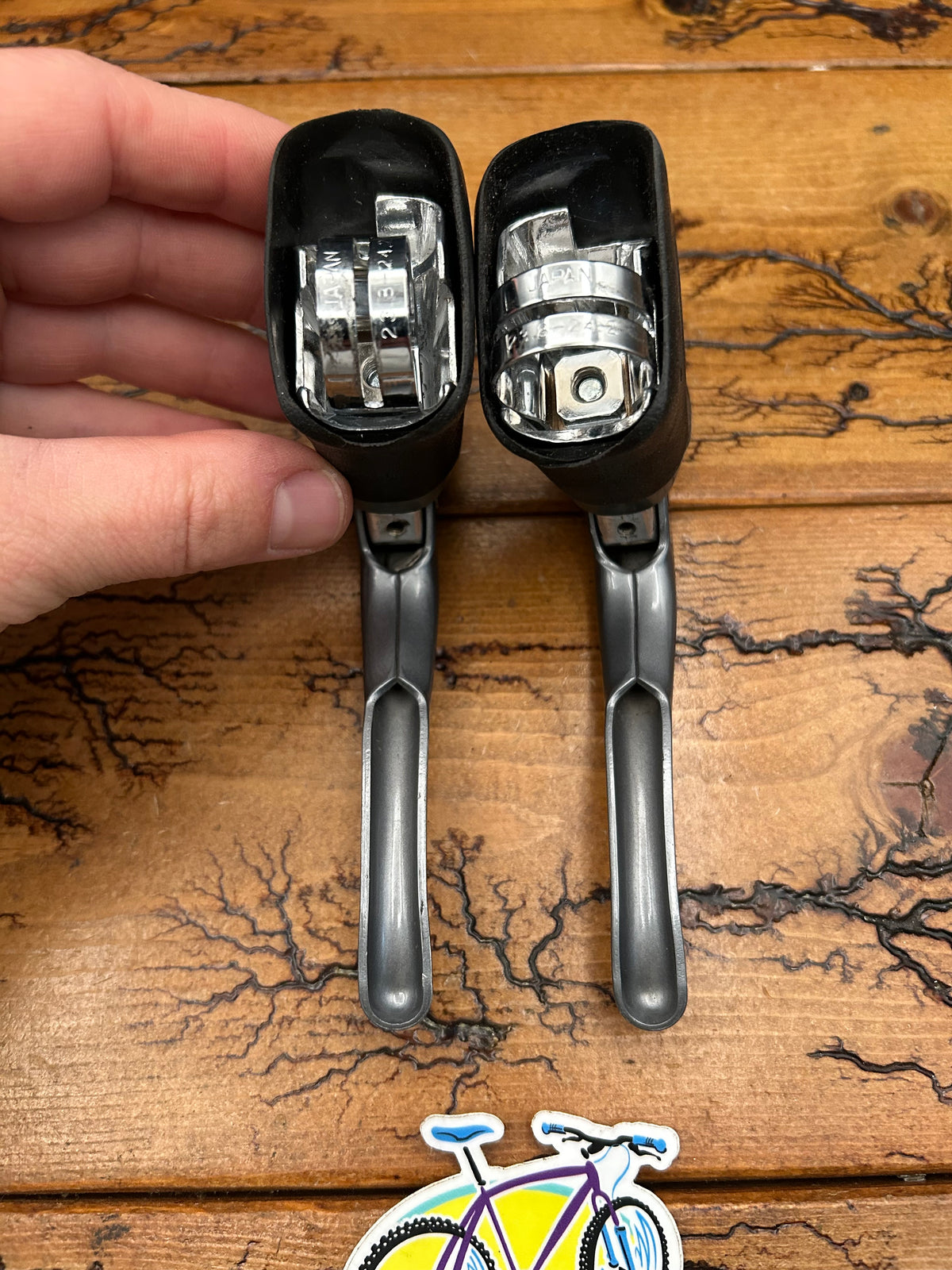 Shimano Ultegra 600 BL-6401 Brake Levers