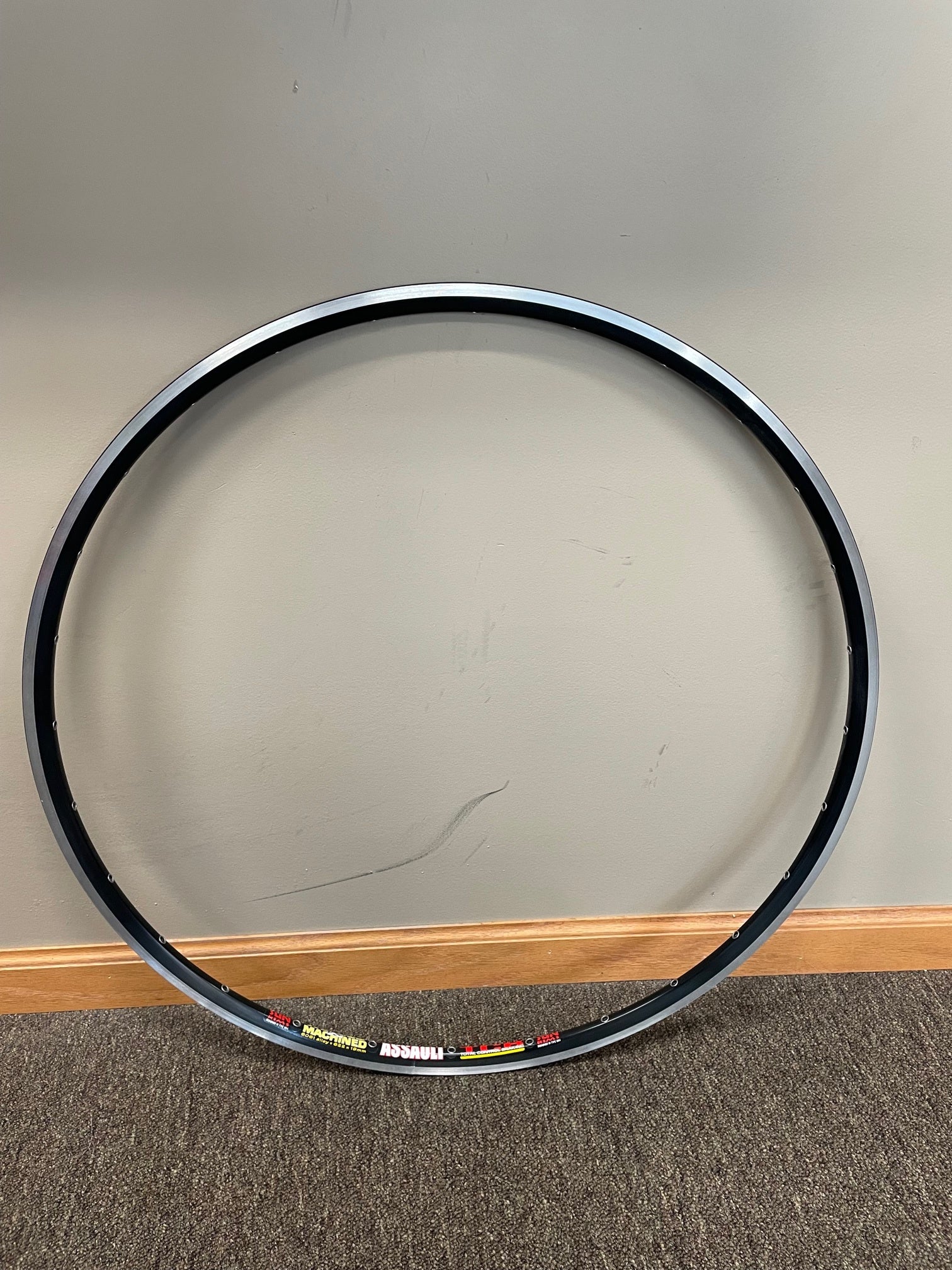 Sunrims Assault TCR 28 Hole 700c Rim NOS – Gringineer Cycles