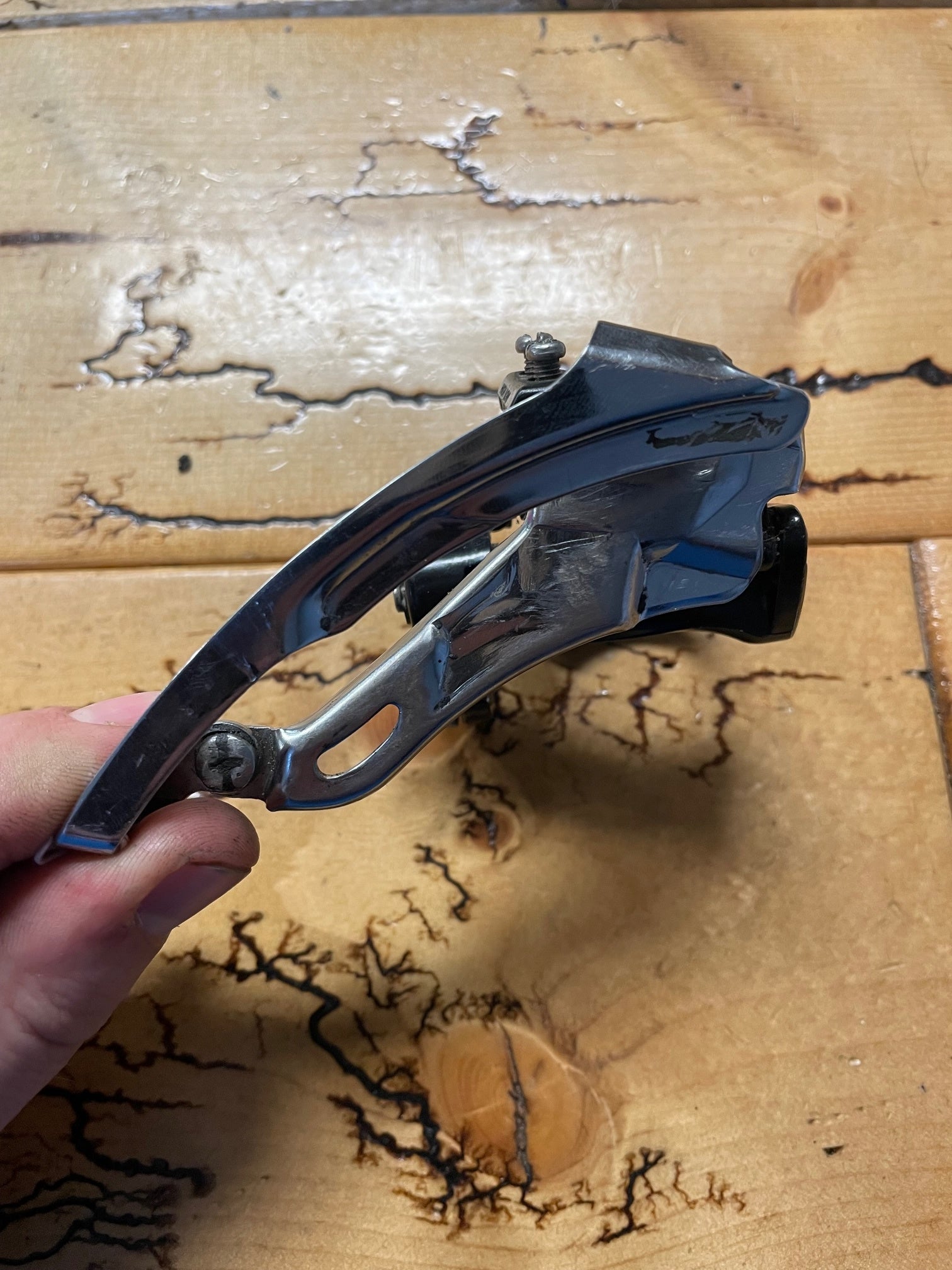 Shimano Deore LX FD-M567 31.8mm Clamp Top Pull Front Derailleur