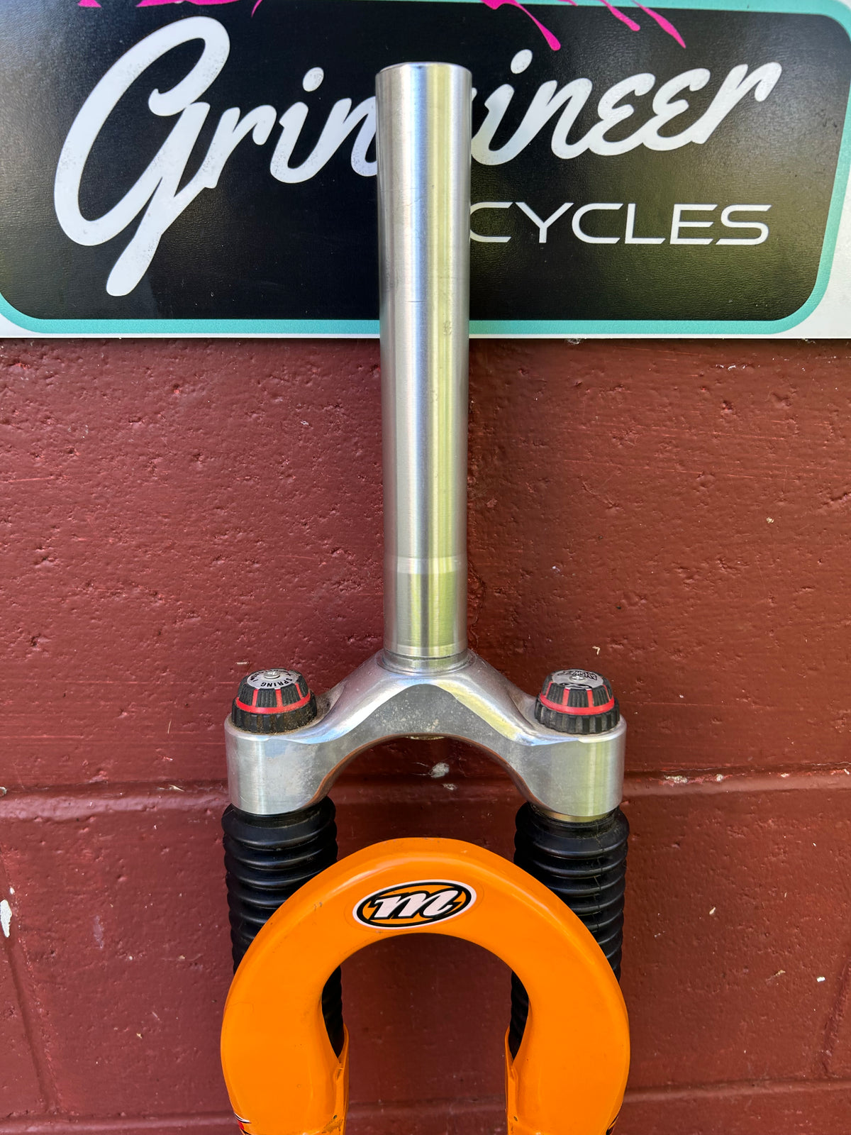 Manitou SX Orange 26" Rim Brake 1 1/8 Threadless Suspension Fork