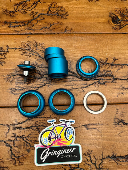 Chris King Matte Turquoise 1 1/8 Inch NoThreadset Threadless Headset With Spacers