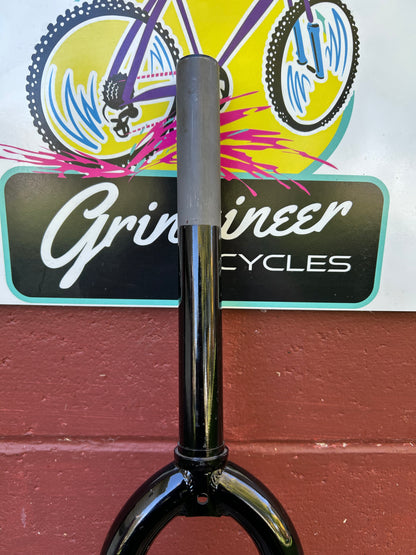 Spinner Black 26" 1 1/8 Inch Threadless Rigid Fork
