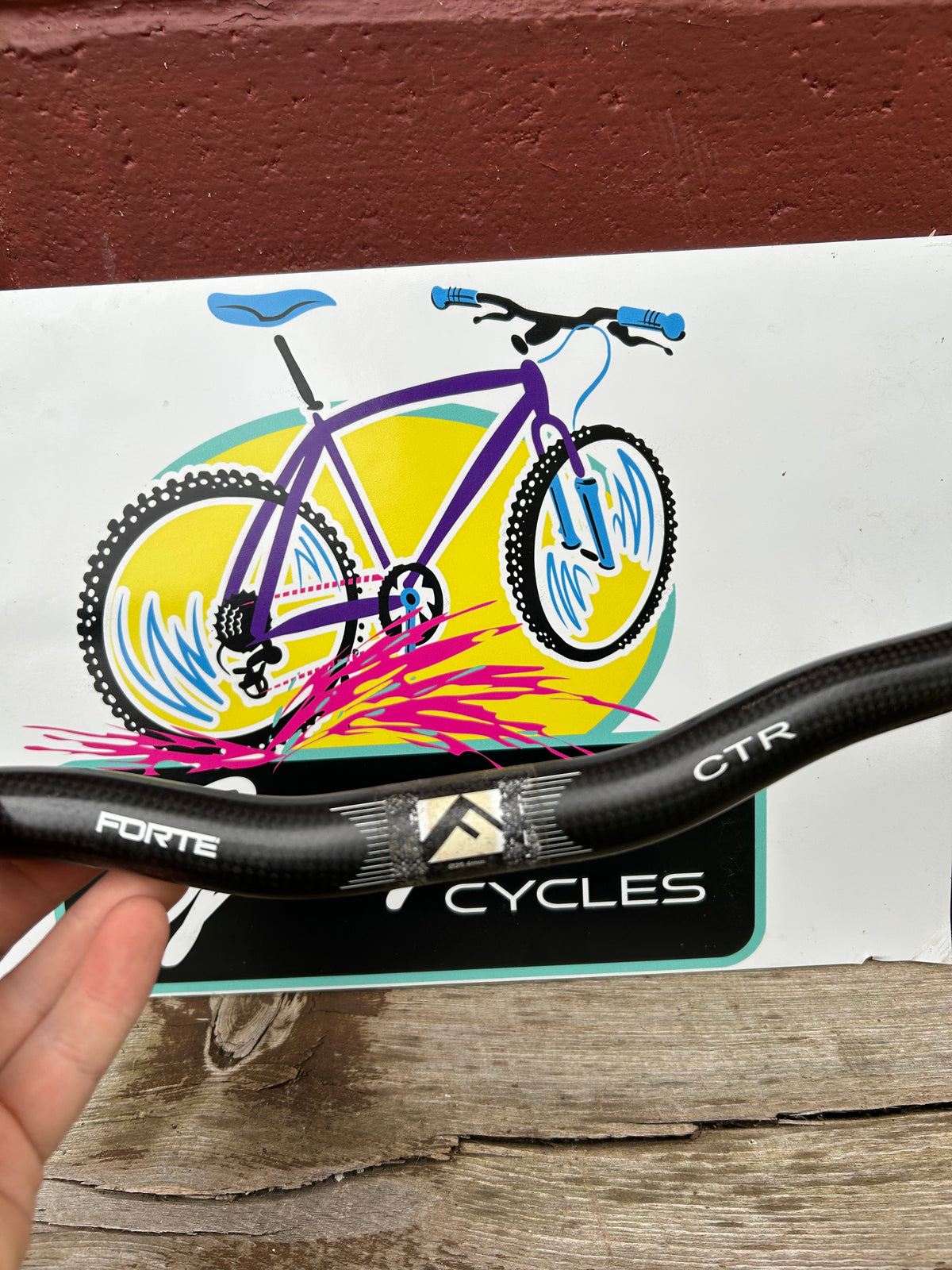 Forte CTR 685mm 25.4mm Carbon Riser Handlebar