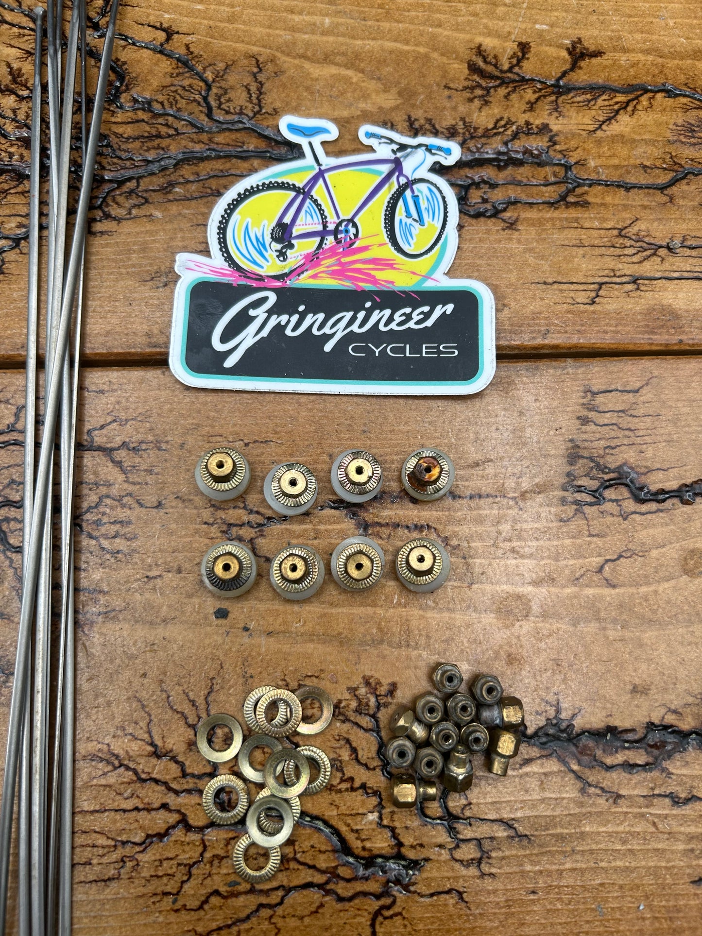 8 Roval Straight Pull Spokes with Nipples and Washer