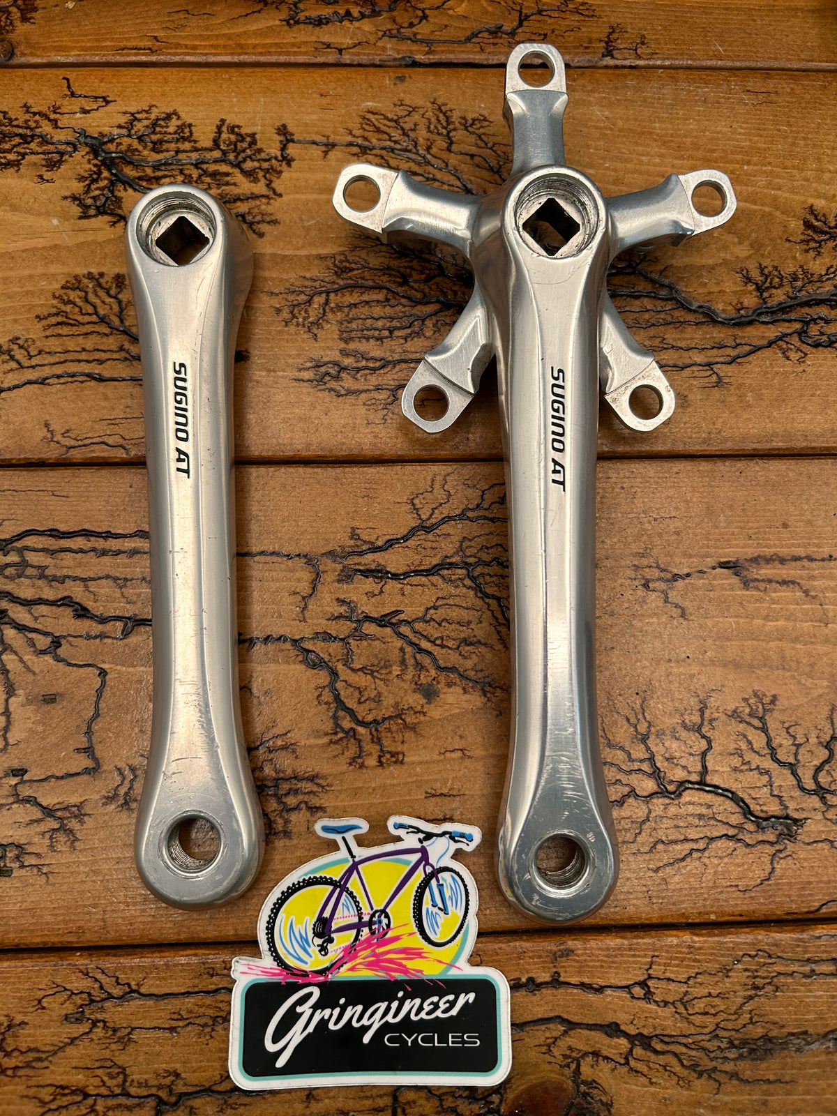 Sugino AT 172.5mm Triple Square Taper Crankset
