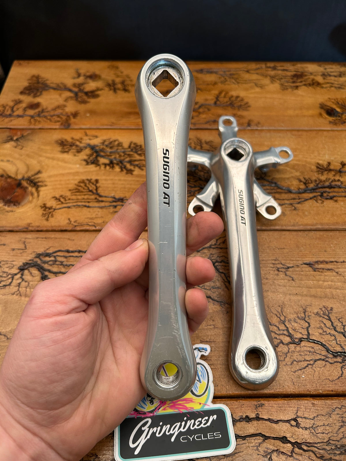 Sugino AT 172.5mm Triple Square Taper Crankset