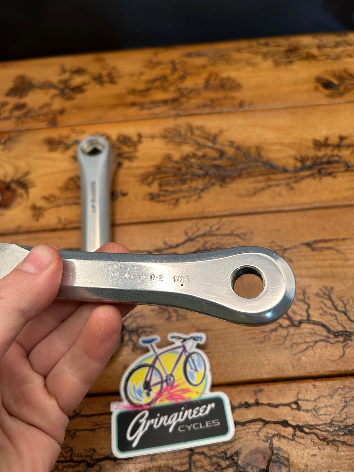 Sugino AT 172.5mm Triple Square Taper Crankset