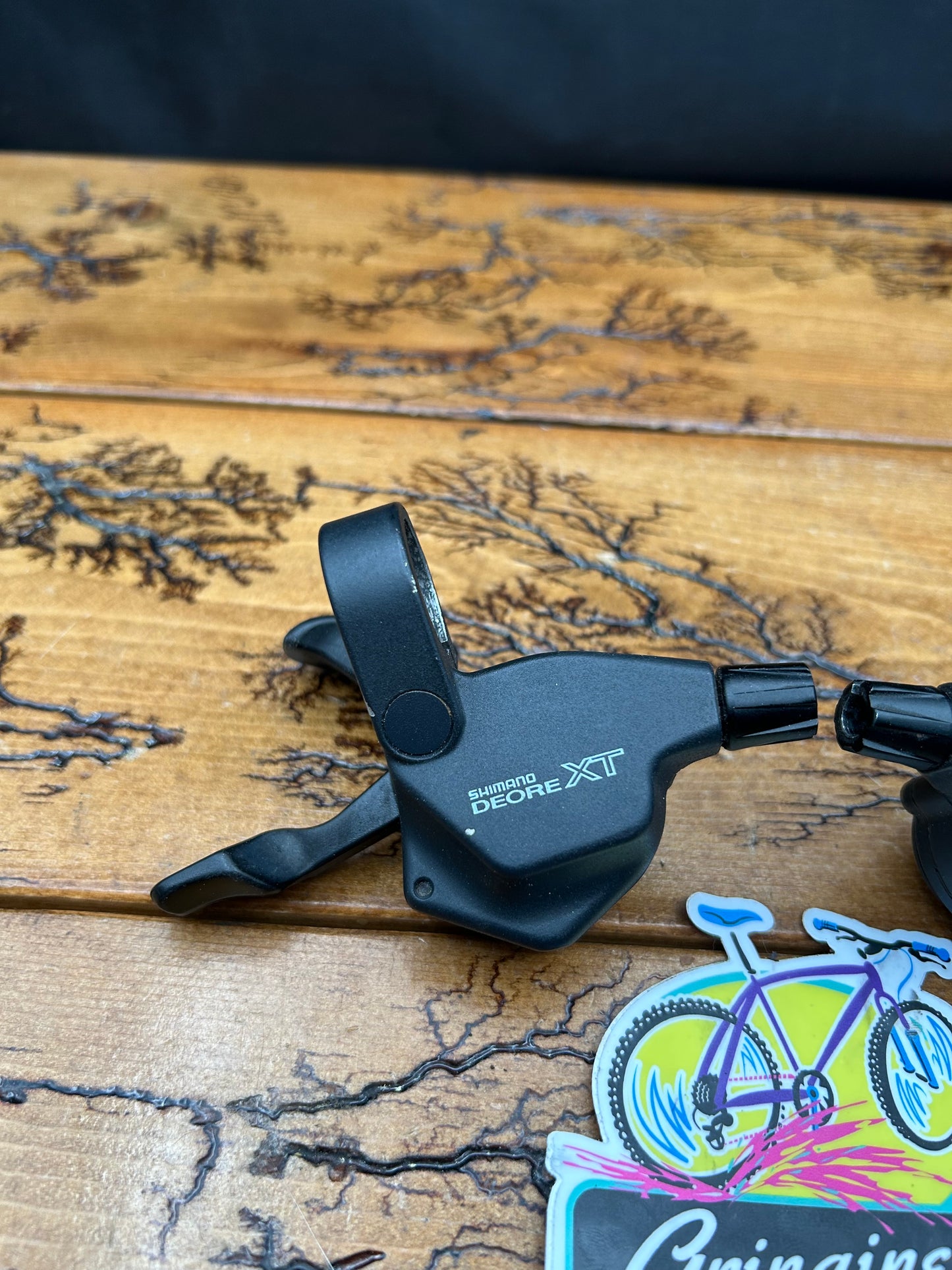 Shimano Deore XT SL-M739 3x8 Shifters