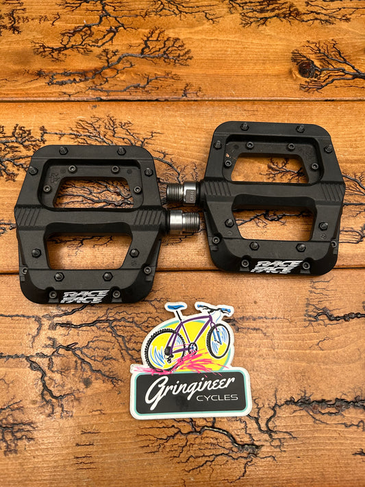 Raceface Chester Black Platform Pedals