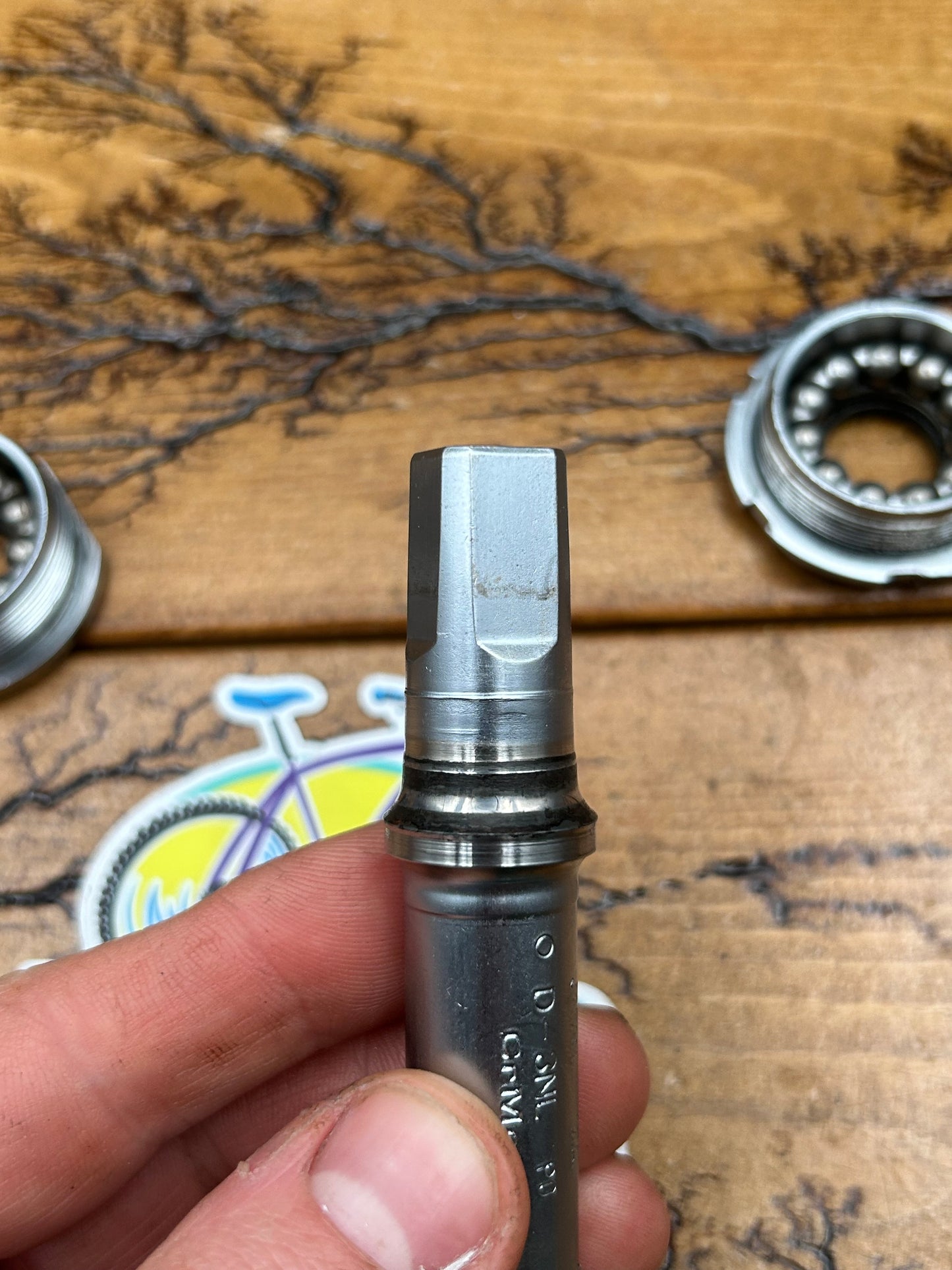 Shimano 68x122.5 English Threaded Square Taper Bottom Bracket