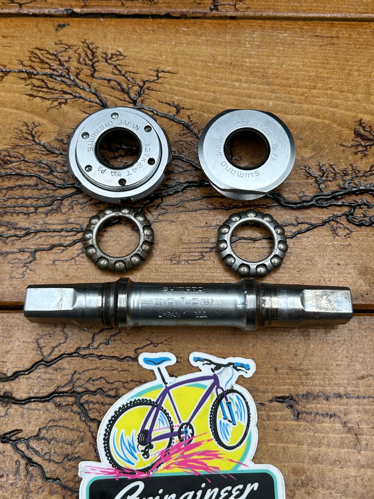 Shimano 68x122.5 English Threaded Square Taper Bottom Bracket