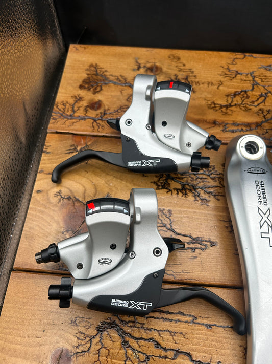 Shimano Deore XT M750 3x9 Groupset