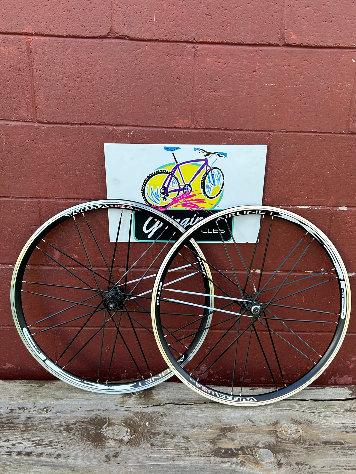Vuelta Airline 1 26" Wheelset