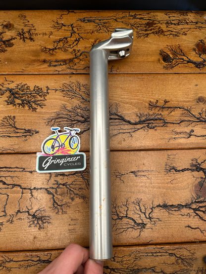 30.2mm x 320mm Silver Seatpost