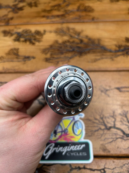 Suntour XC 9000 32 Hole Front Hub NOS