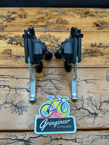 Shimano Deore XT ST-M739 3x8 Speed Shifters and Brake Levers