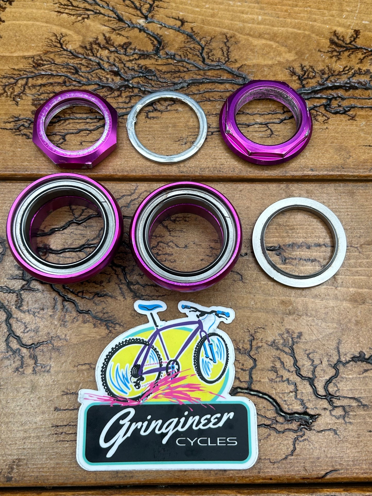 Chris King No Logo 1 1/4 Inch 3DV Purple 2nut Threaded Headset