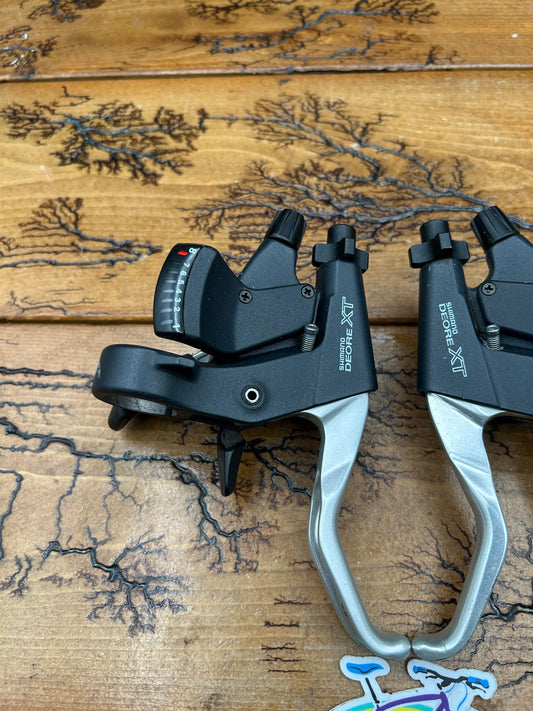 Shimano Deore XT ST-M739 3x8 Speed Shifters and Brake Levers