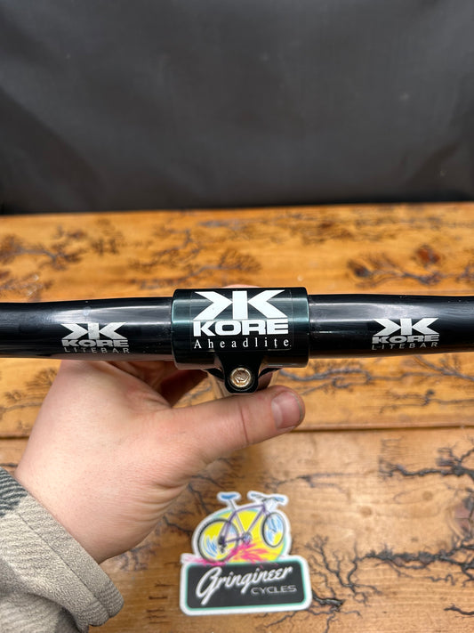 Kore 565mm Lite Bar Handlebar and Kore 130mm 1/8 Threadless Stem