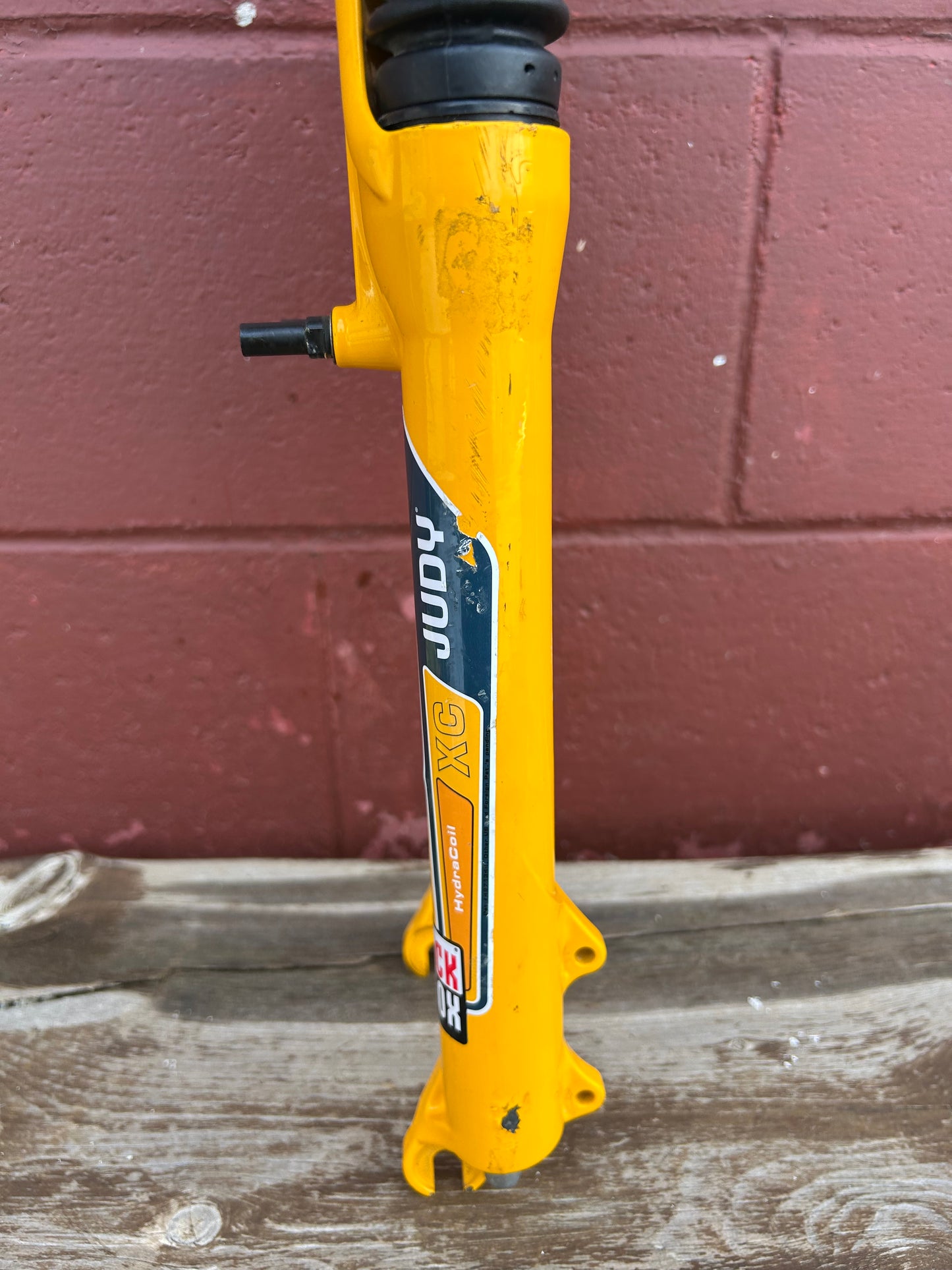 Rock Shox Judy XC 26" 1 1/8 Threadless Suspension Fork