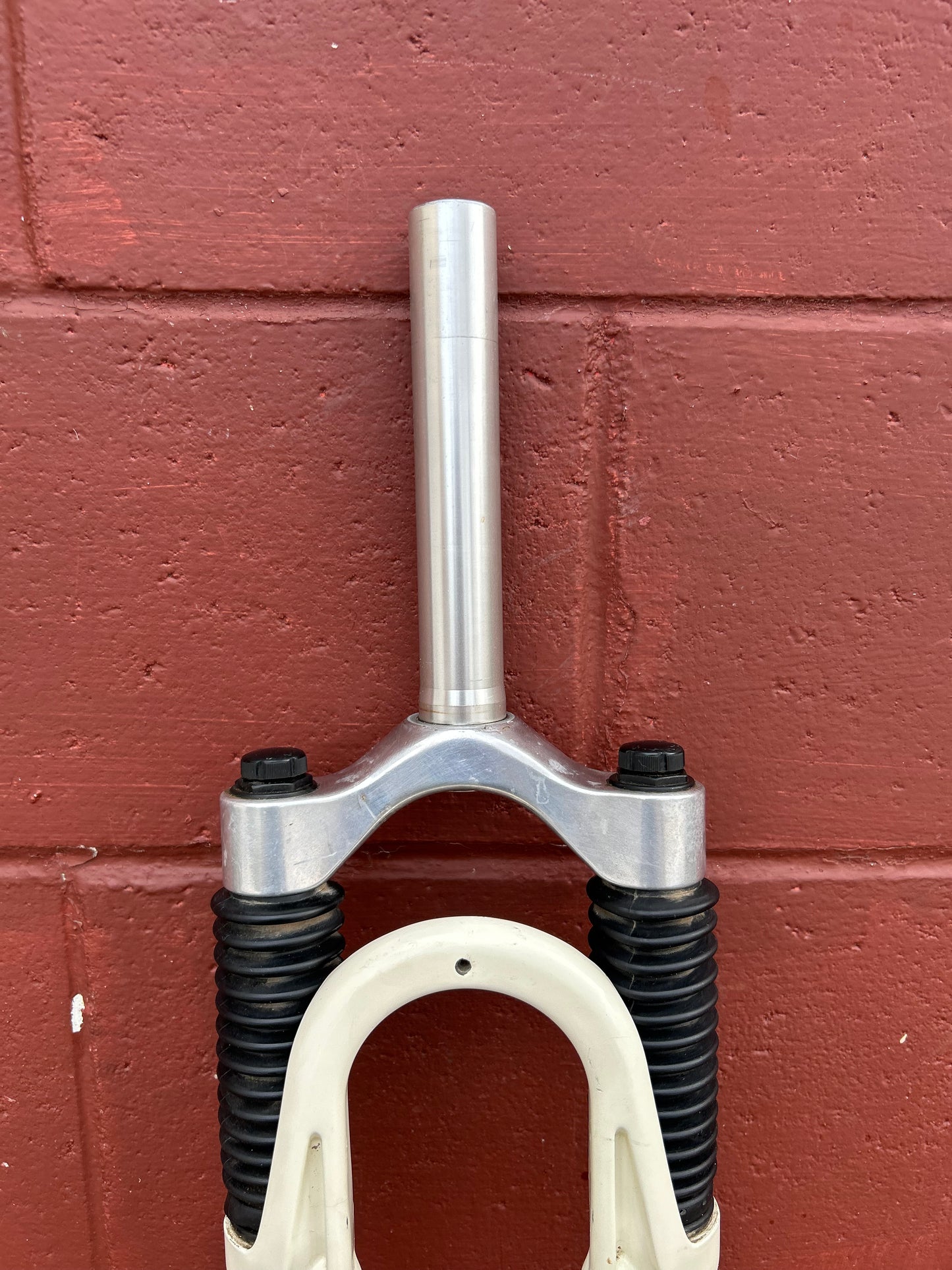 Rock Shox Judy XC White/Red 26" 1 1/8 Threadless Suspension Fork