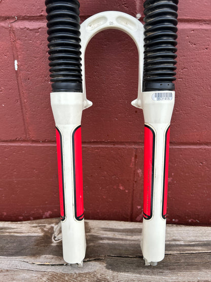 Rock Shox Judy XC White/Red 26" 1 1/8 Threadless Suspension Fork