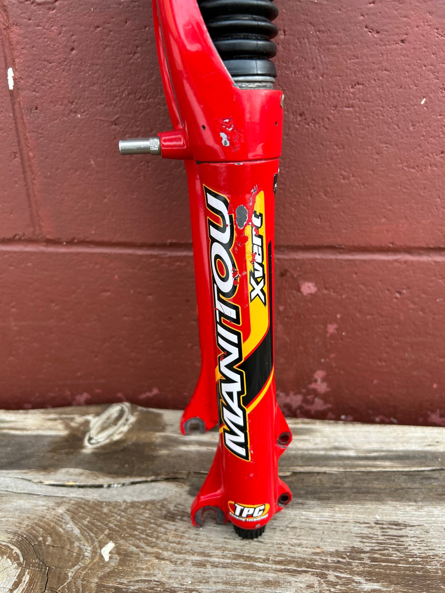 Manitou Xvert 26" 1 1/8 Inch Threadless Suspension Fork