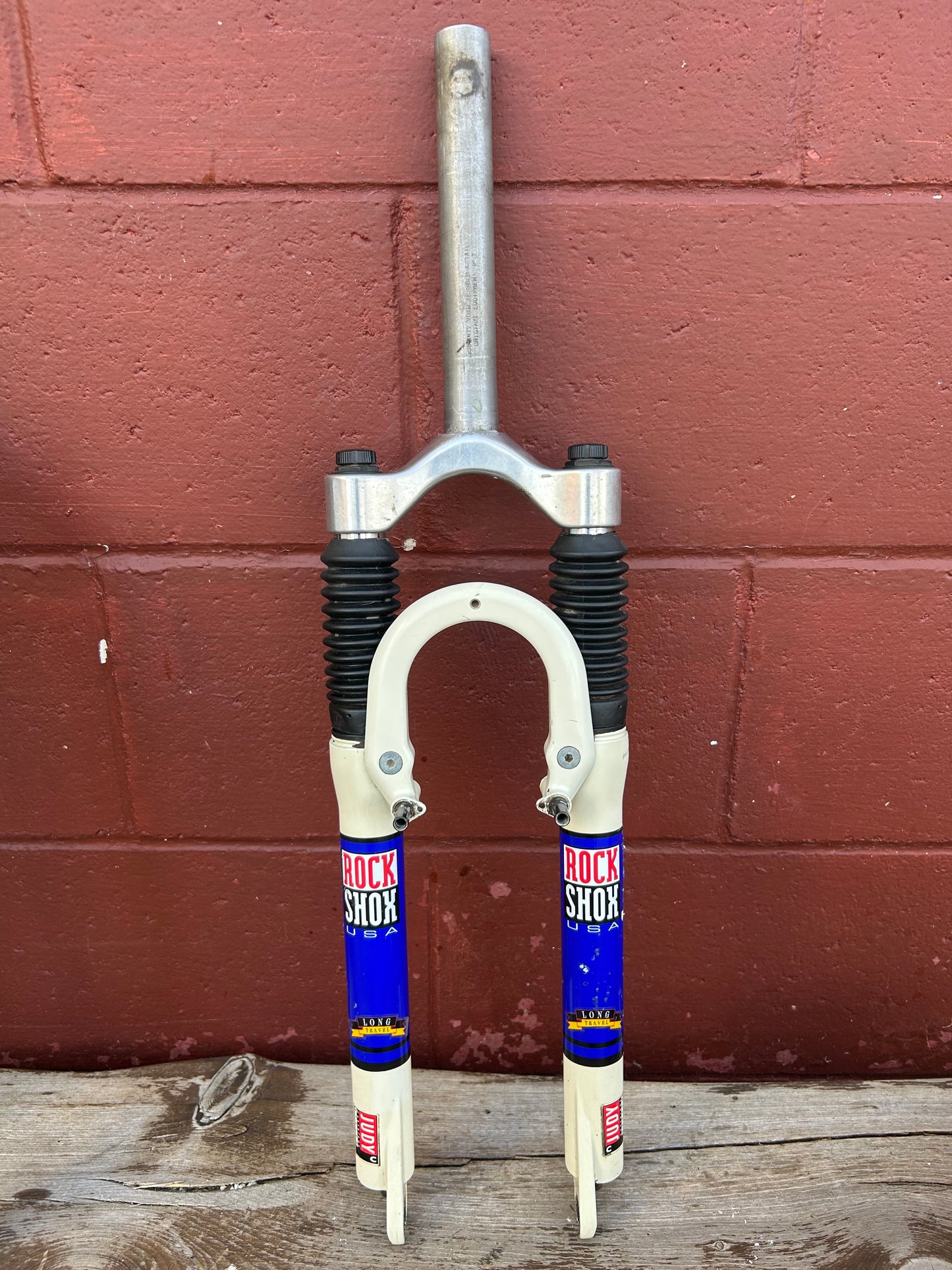 Rock Shox Judy Long Travel 26" 1 1/8 Threadless Suspension Fork