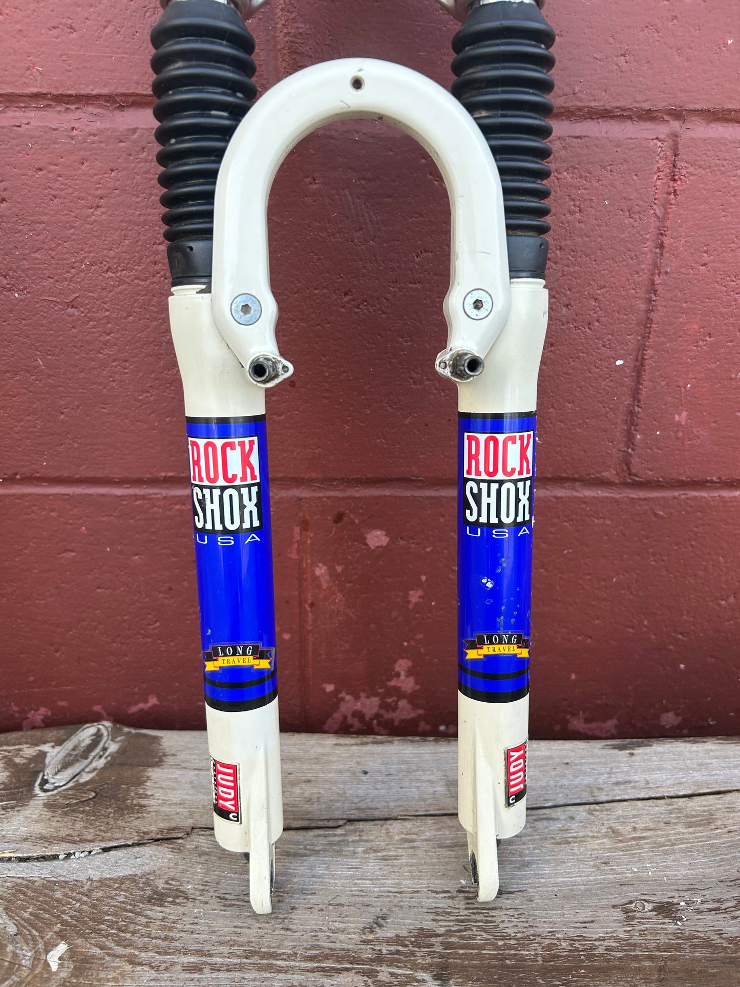 Rock Shox Judy Long Travel 26" 1 1/8 Threadless Suspension Fork