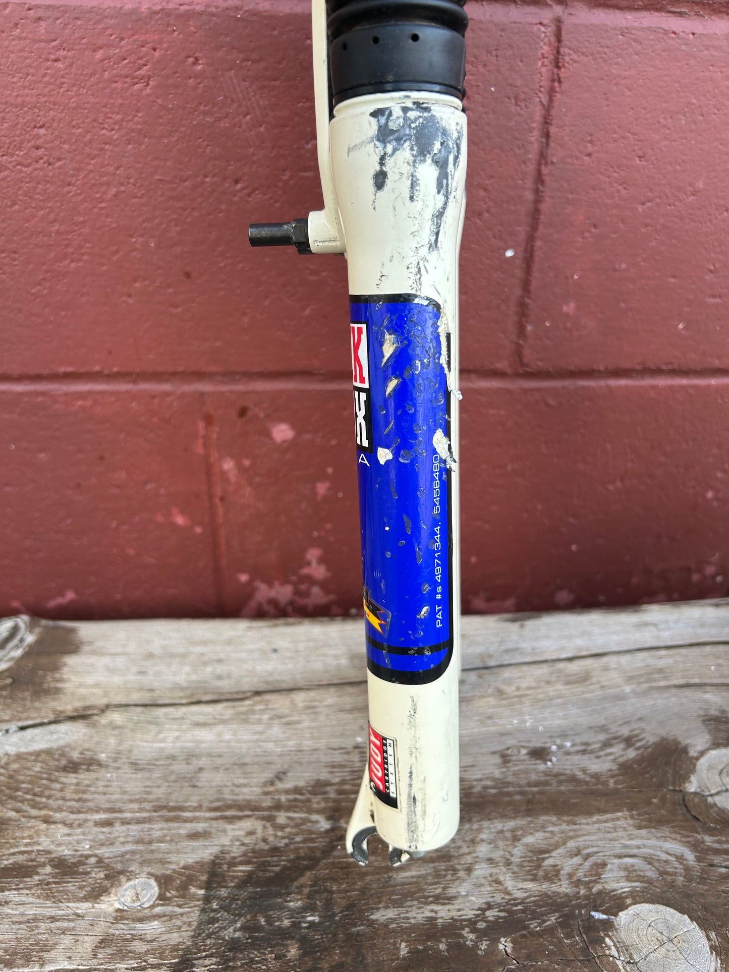 Rock Shox Judy Long Travel 26" 1 1/8 Threadless Suspension Fork