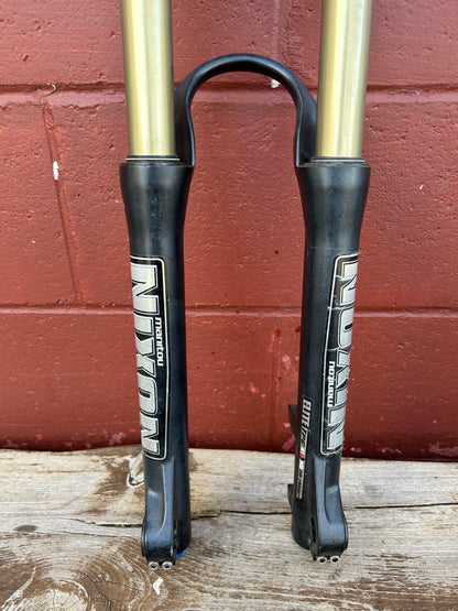 Manitou Nixon 26" 1 1/8 Threadless 115-145mm Travel Suspension Fork