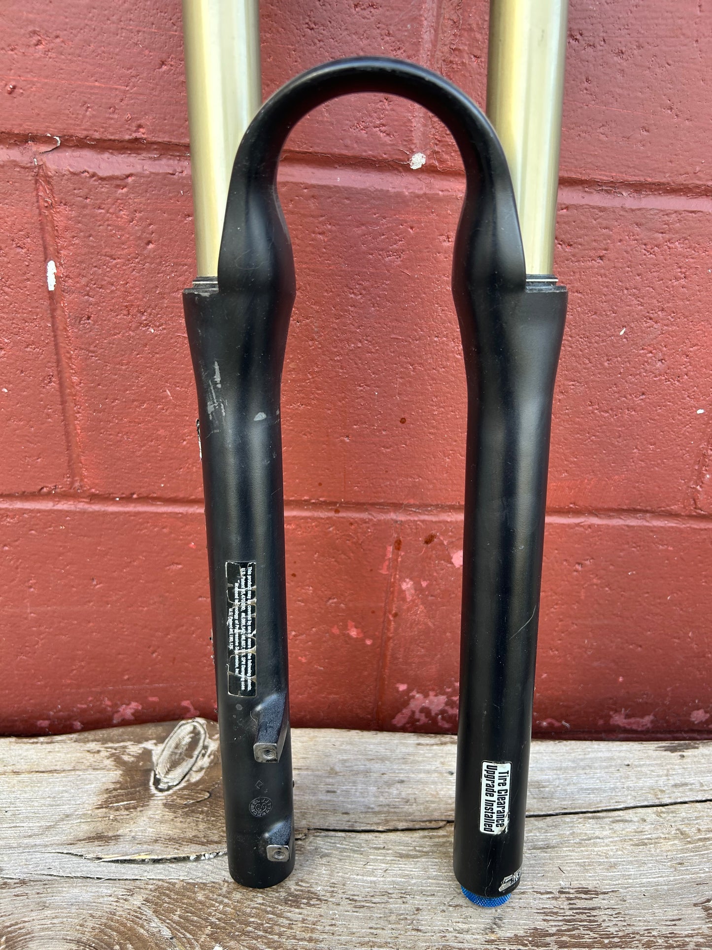 Manitou Nixon 26" 1 1/8 Threadless 115-145mm Travel Suspension Fork