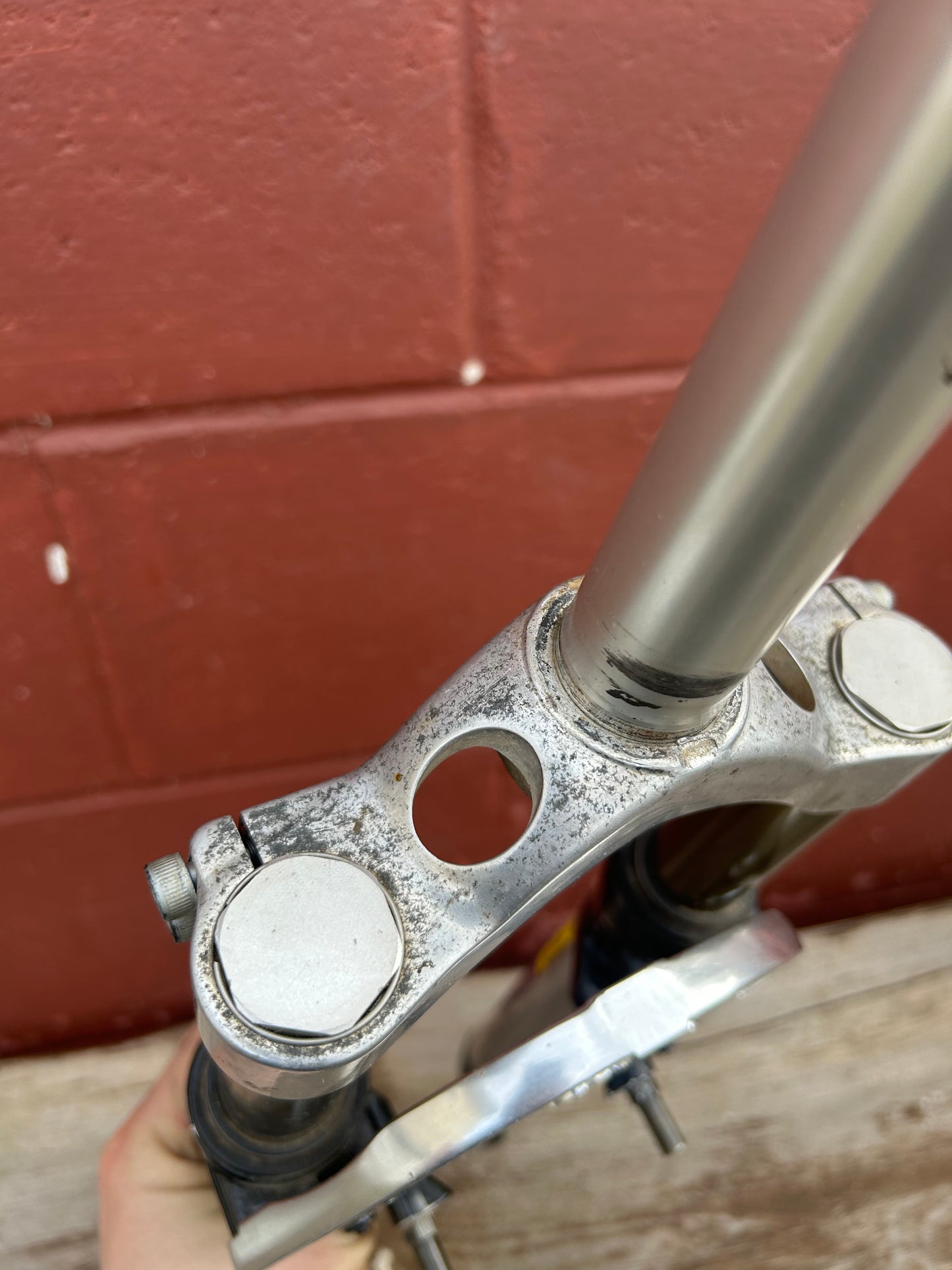 Marzocchi Bomber Super Fly Z2 26" 1 1/8 Threadless Suspension Fork