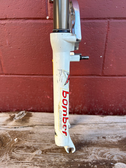 Marzocchi Bomber Z2 26" 1 1/8 Inch Threadless Suspension Fork