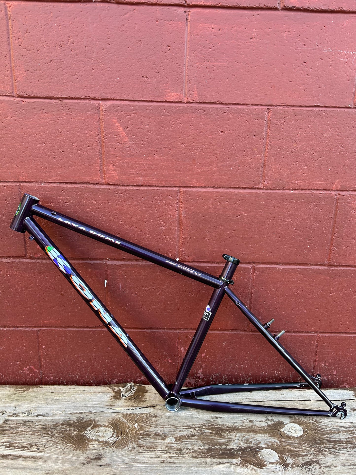 1992 16" Kona Lava Dome Frame