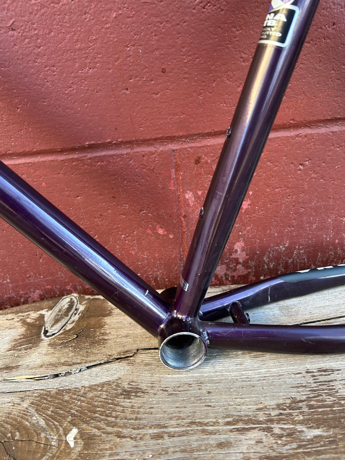 1992 16" Kona Lava Dome Frame