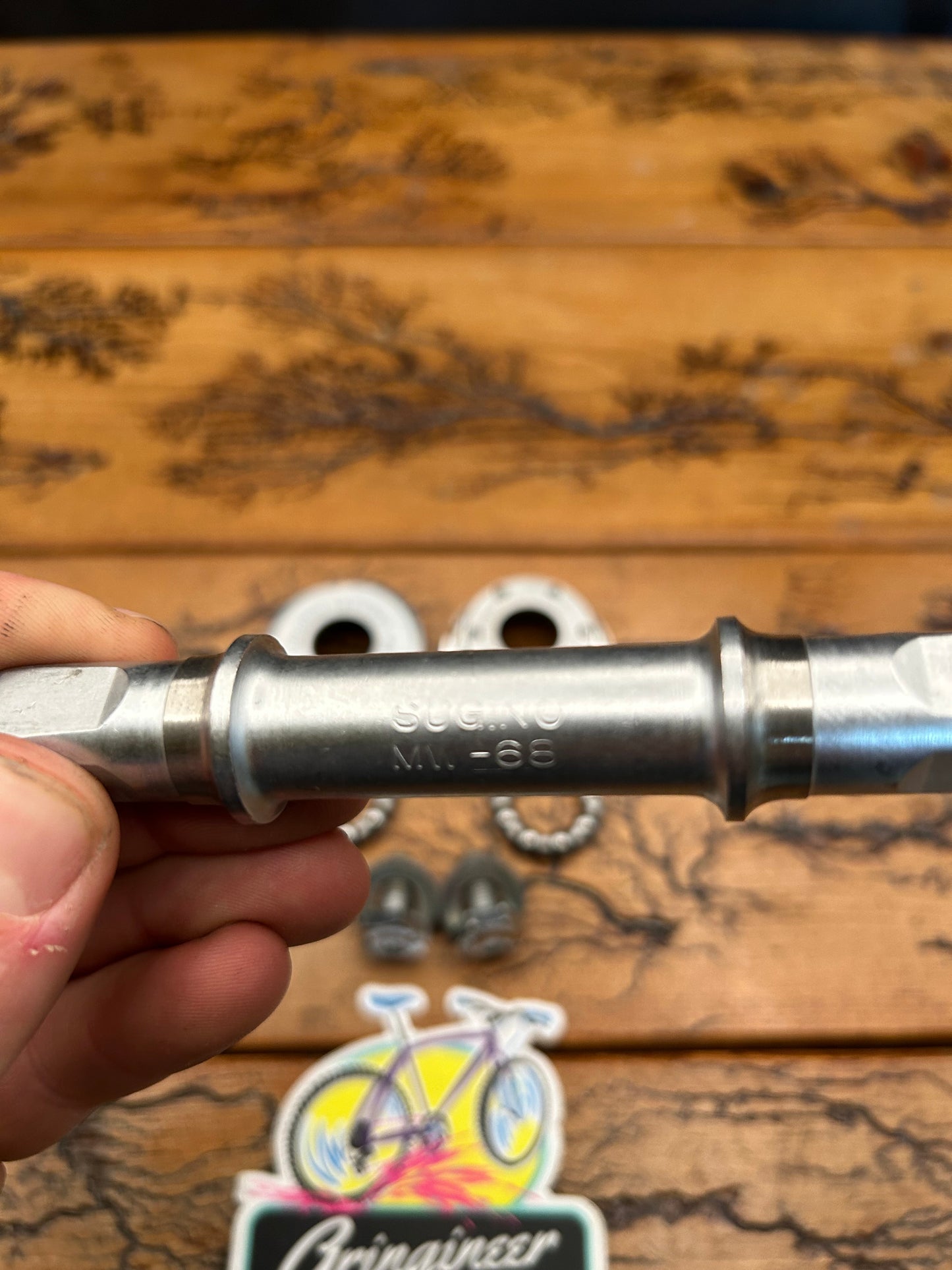Sugino MW-68 114mm 1.37x24t Square Taper Bottom Bracket