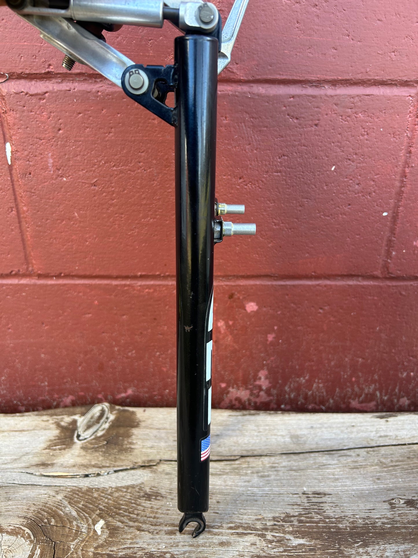Amp Research F1 127mm Of Steerer 1 Inch Threaded Suspension Fork