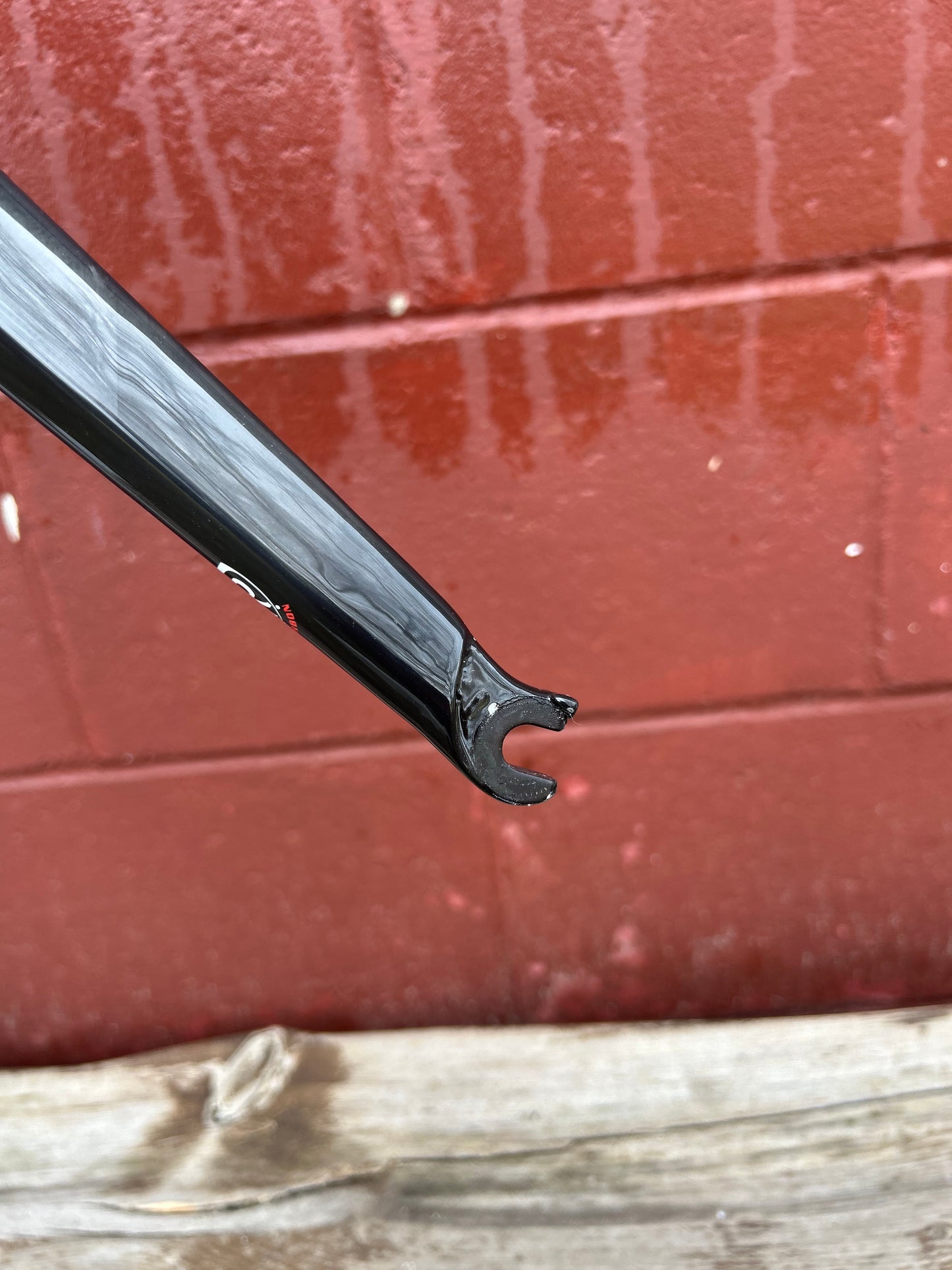 Ritchey Carbon WCS 700c Cantilever Brake 1 1/8 Threadless Carbon Fork